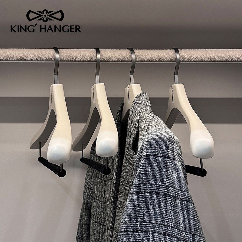KH高端米灰色实木衣架衣柜衣帽间专用木质衣挂大衣无痕护衣衣撑,淘宝优惠券,粉丝福利购,淘宝优惠卷
