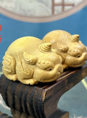 黄杨木谛听招财手把件摆件