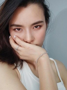 满锆高级感手镯女夏日韩时尚简约线条百搭开口手环冷淡风超仙气质