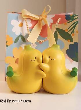 可爱治愈永不分梨抱抱鸭摆件办公桌面装饰品送男S女教师节生日礼