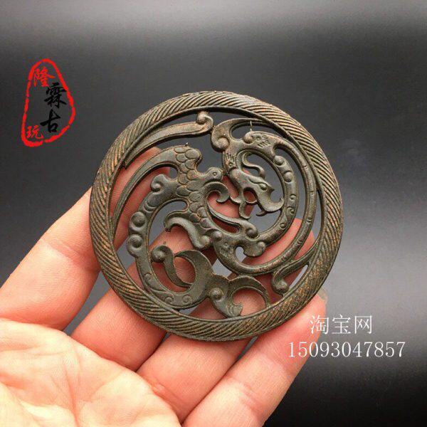 Antiques and miscellaneous collections, antique ancient bronzes, hollow dragon and phoenix hanging plaques, bronze ornaments, antiques and old objects, bronze miscellaneous items