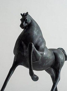 新中式金属马摆件送领导办公室摆设样板房客厅书房博古架软装饰品