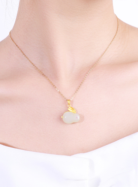 和田玉玉兔吊坠女S925银镀金项链