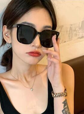 2024女士新款太阳镜防强光高级潮流墨镜女户外专用年轻帅气男款