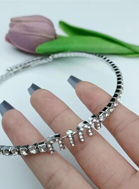 轻奢小众满钻字母项圈2023新款高级感项链女款叠戴项链锁骨链