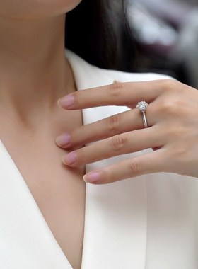 钻戒女戒六爪结婚订婚50分六爪一克拉2克拉3克拉莫桑石戒指