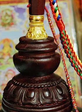 格萨尔王权杖底木.座木头实座高约11底5cm