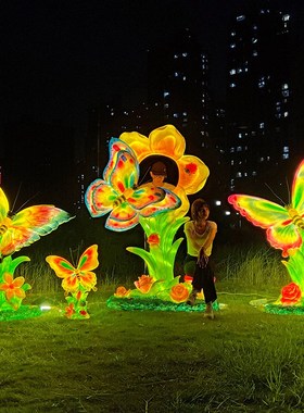 户外仿真发光蝴蝶花园林景观小区广场公园草坪打卡玻璃钢装饰摆件