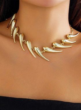 金属拼接水滴项链女 2024春季潮小众设计模特T台走秀搭配服装饰品
