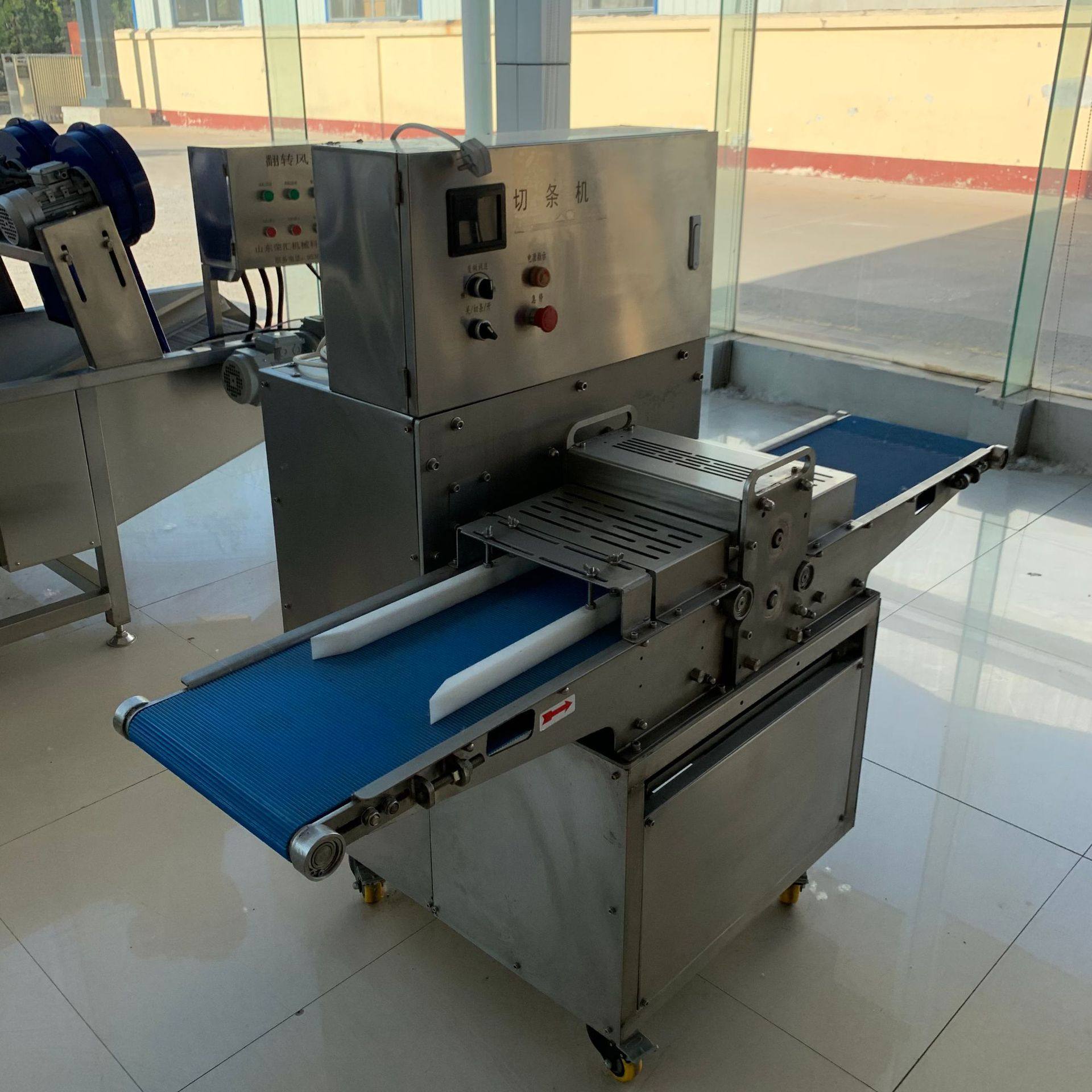 商用不锈钢冻猪肉块切丁机 全自动鲜牛肉切条机 肉类切条切丁设备,淘宝优惠券,粉丝福利购,淘宝优惠卷