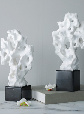 新中式水晶石头摆件轻奢假山客厅办公室文房艺术太湖石桌面装饰品