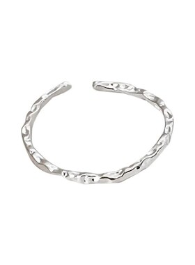 S925纯银轻奢极简小众设计锤纹戒指女冷淡风叠戴锡纸肌理细圈指环