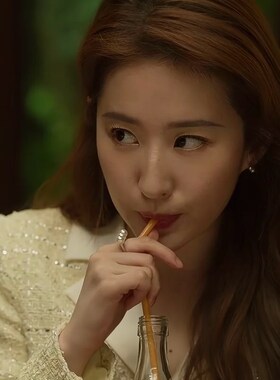 玫瑰的故事黄亦玫刘亦菲三颗z珍珠戒指优雅气质平衡木指环戒圈