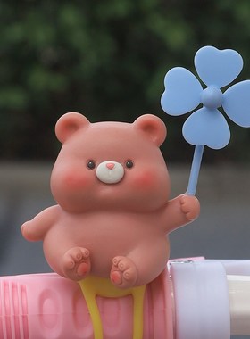 小猪电动车装饰小配挂件儿童自行车小配件可爱平衡车头盔车载风车