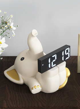 奶油风动物电子钟桌面摆件客厅玄关电视柜家居P装饰品卧室床头闹