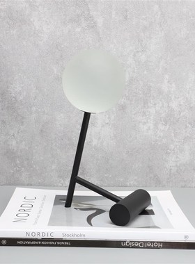 新中式黑色休闲人物摆件样板房售楼部卧室书房客厅桌面玄关饰品