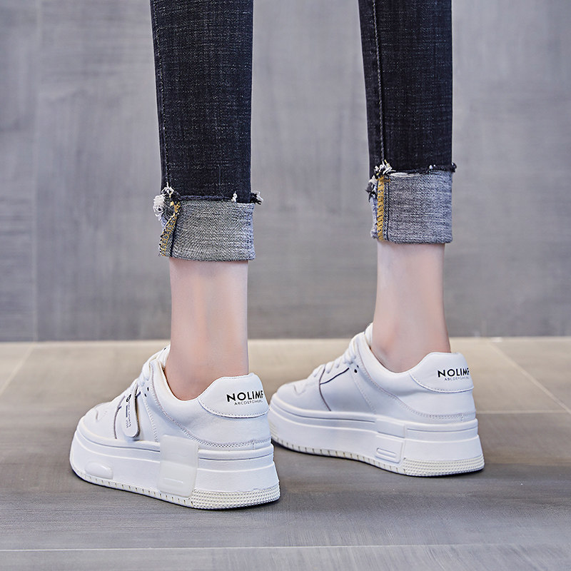 秋季新款大尺码女鞋41一43真皮平底时尚小白鞋爆款大号板鞋女单鞋,淘宝优惠券,粉丝福利购,淘宝优惠卷