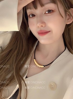 2024新款爆款弯管项链女小众设计感时尚百搭锁骨链冷淡风吊坠项圈