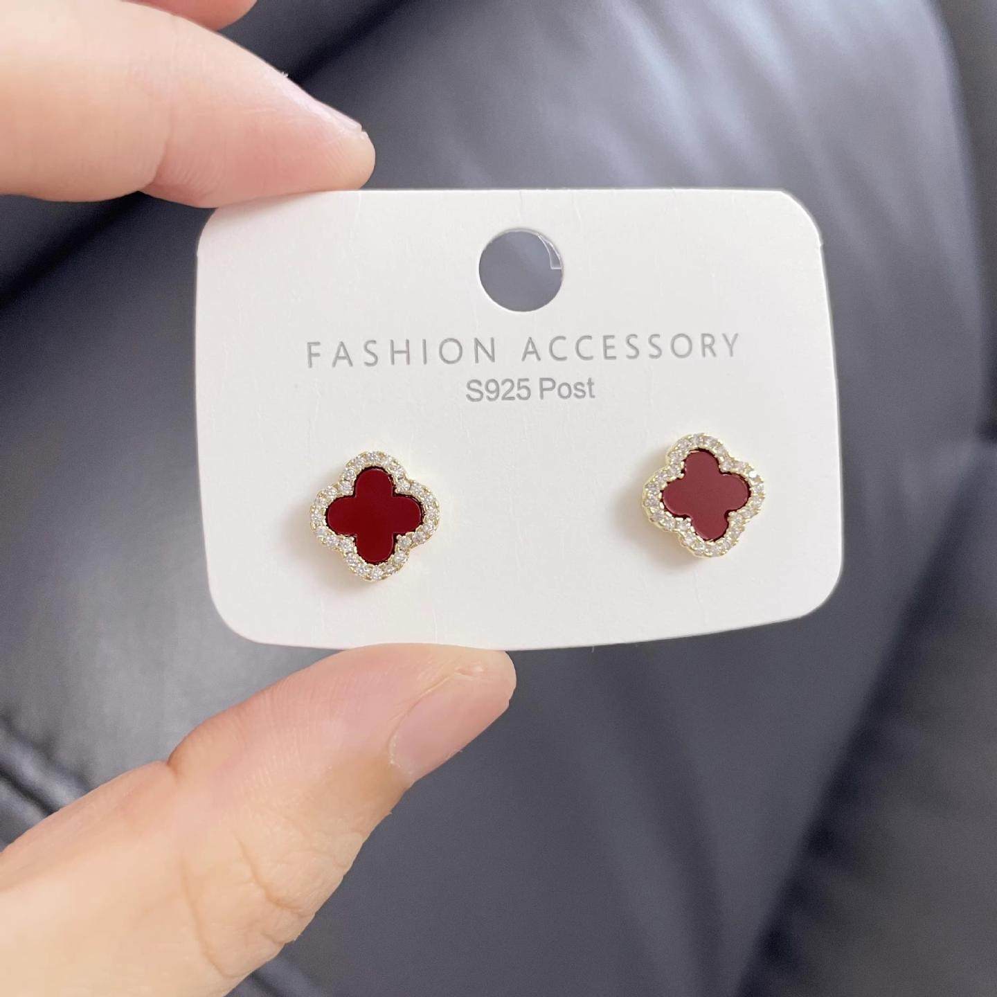 银针四叶草耳钉轻奢高级感气质耳环爆款网红耳环新款耳饰,淘宝优惠券,粉丝福利购,淘宝优惠卷