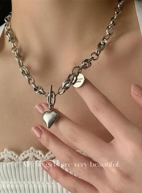 合金钛钢饰粗款立体爱心吊项链