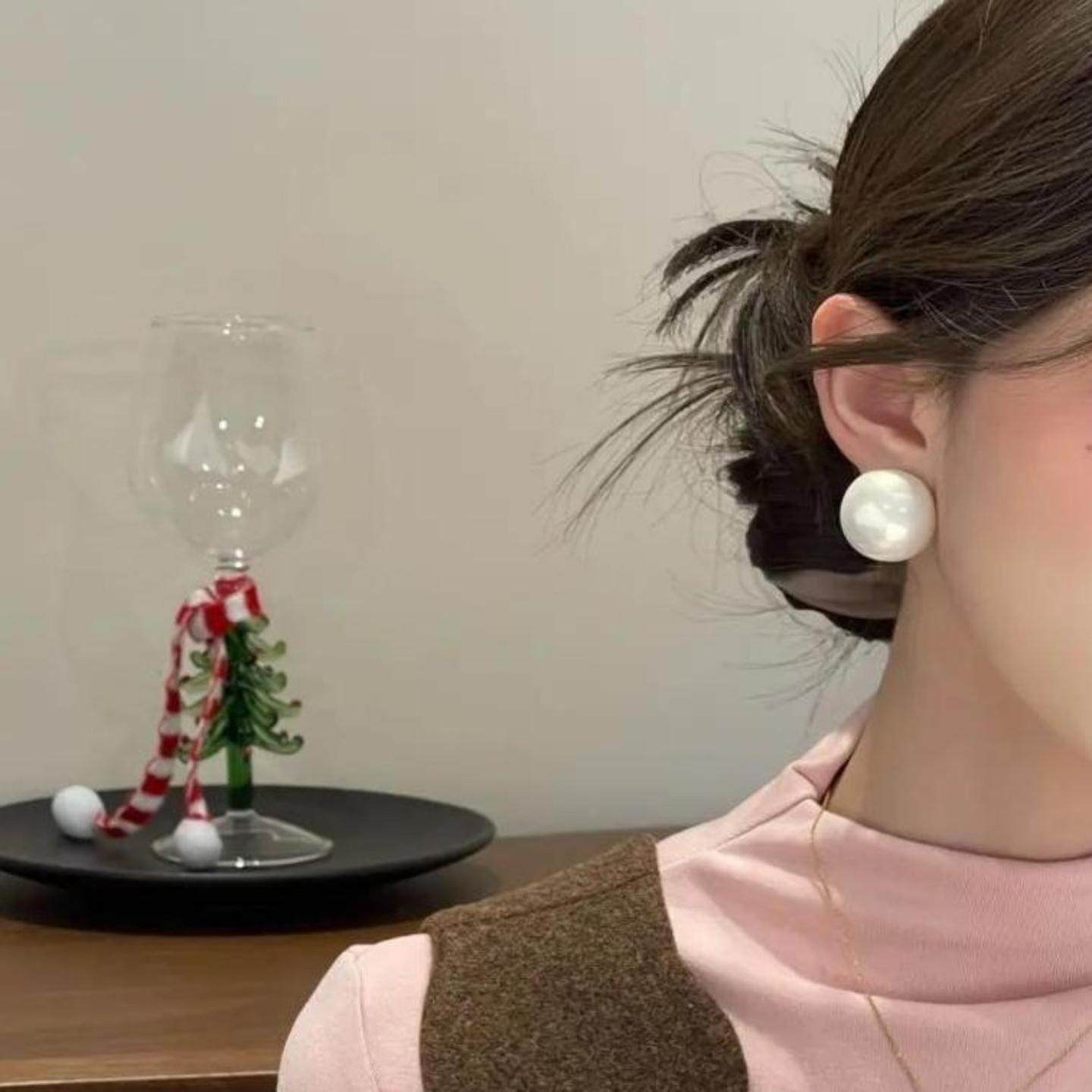 珠光半圆大珍珠耳钉耳环气质百搭耳钉轻奢高级感夸张简约耳饰,淘宝优惠券,粉丝福利购,淘宝优惠卷