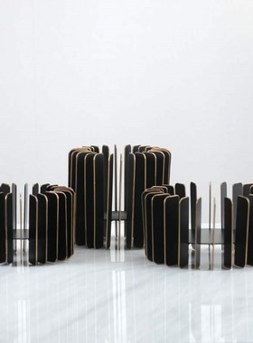 北欧轻奢烛台摆件样板房酒店餐厅金属浪漫欧式烛光晚餐桌面蜡烛台