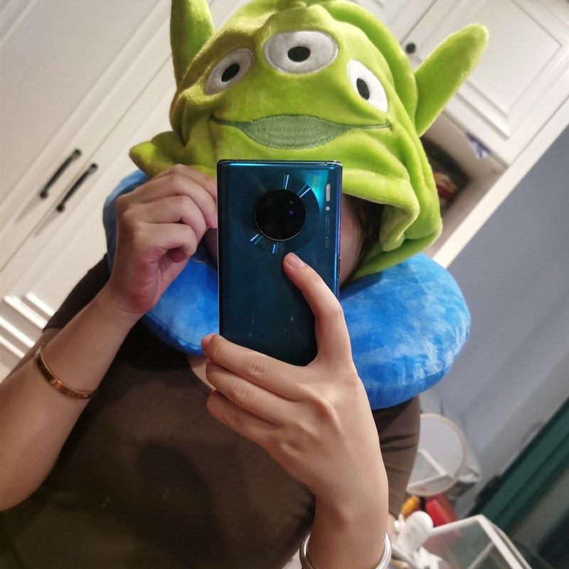 皮克斯少女心三眼仔草莓熊玉桂狗长毛怪连帽颈枕大号帽子宿舍U枕,淘宝优惠券,粉丝福利购,淘宝优惠卷