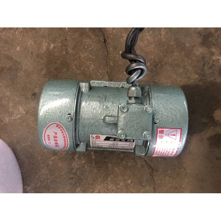 ZDS-2-2振动电机0.15W震打器三相异步全铜芯2N激震马达 - 图1