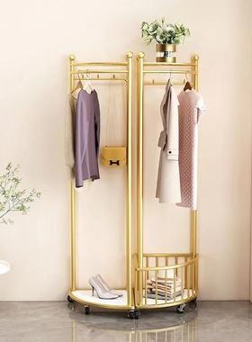 转角衣帽架落地家用挂衣架可移动铁艺衣帽架轻奢拐角贴墙收纳架子