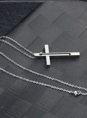 十字架小刀项链防身伸缩藏着针的吊坠卡针牙签防身狼自卫暗藏玄机