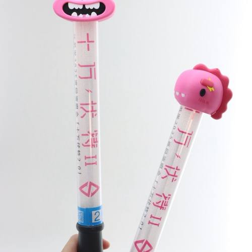 汪苏泷十万伏特素龙挂件荧光棒装饰周边应援物料 - 图2