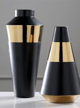 简约现代样板间电镀哑黑色金边陶瓷轻奢圆锥形几何花瓶插花器摆件