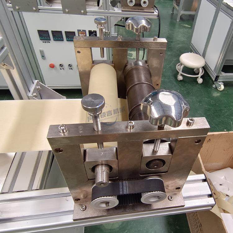 新型膏药涂布辊切一体机可大批量生产药贴设备硅油纸药芯复合机,淘宝优惠券,粉丝福利购,淘宝优惠卷