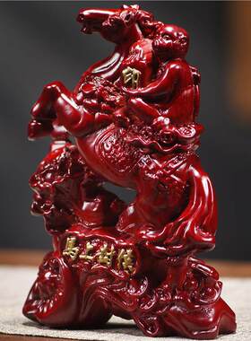 红色实木雕刻马上封侯摆件家居客厅办公室缺角补角化解装饰工艺品