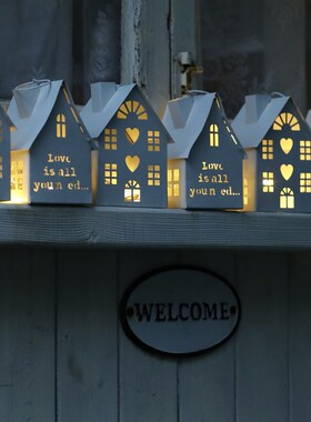 众擎杂货铁皮房子白色小房子 联排别墅 两个一组