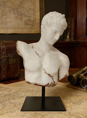 北欧复古人物轻奢树脂雕塑摆件家居客厅卧室样板房装修设计大摆件