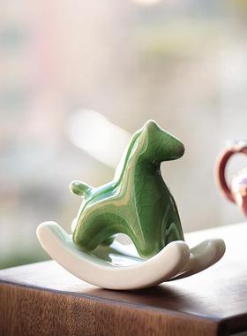 创意可爱摇摇马摆件简约国风陶瓷工艺品家居办公室茶桌面装饰摆设