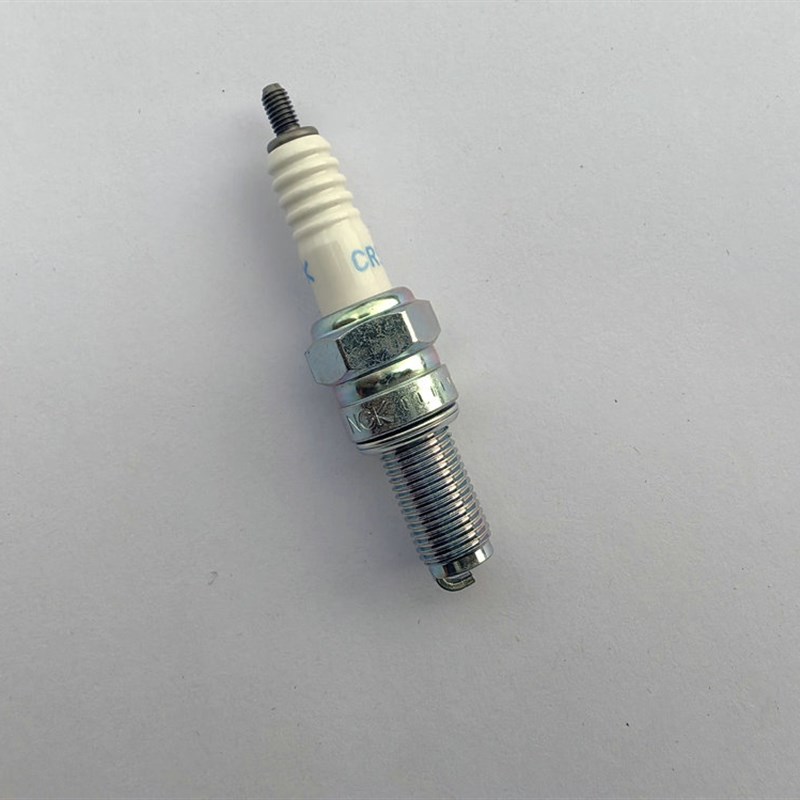 适用阿普利亚GPR125/150/250APR150德比电喷火花塞NWGK CR9E - 图1
