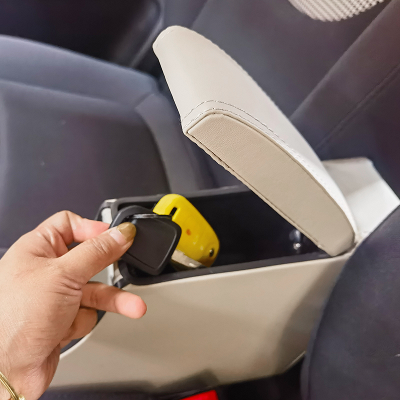 专用五菱宏光马卡龙三代车内饰改装中央扶手箱储物收纳中控台配件 - 图0