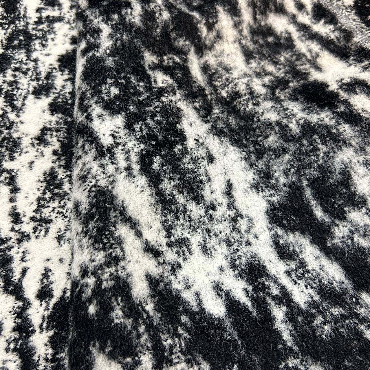 黑白几何抽象图案毛绒面料水貂毛手感绒感沙发布抱枕面料,淘宝优惠券,粉丝福利购,淘宝优惠卷