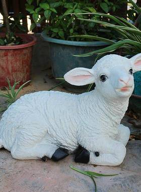 小羊摆件绵羊模型户外装饰仿真羊雕塑庭院草坪树脂工艺品花园造景