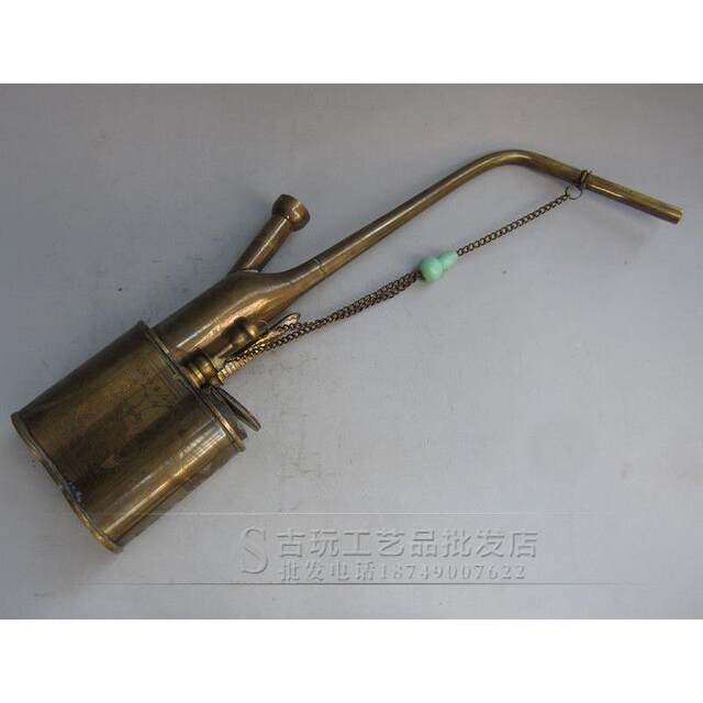 Collection of antiques and miscellaneous items, copper hookah, copper large pipe, tobacco number Fu, water pipe, VUG pipe