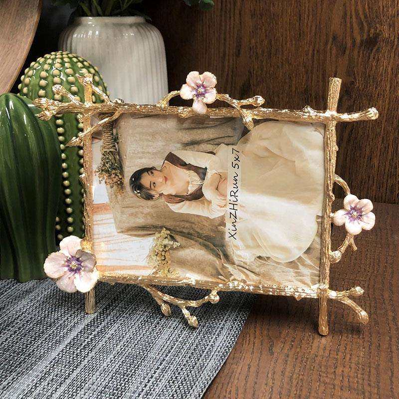 相框摆台6寸7寸轻奢金属像框北欧简约客卧室床头装饰摆件带洗照片,淘宝优惠券,粉丝福利购,淘宝优惠卷