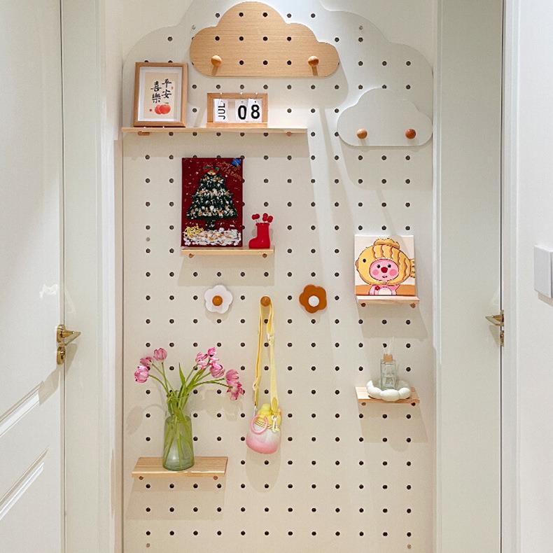 Spot cloud storage rack black hole hole board closed hole hole board hanging hanger wood flower display storage wall against the wall