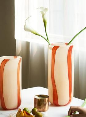 北欧简约渐变红竖纹直花BX8-G08-瓶餐水桌客厅软装家居郁金培香筒