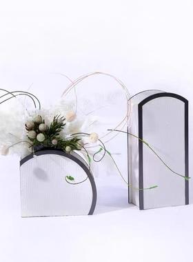 现代简约皮革马毛扁形花花瓶花金器艺GT-B009桌面创意摆件属酒店