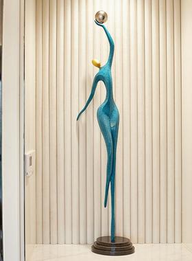 13648010极简抽象艺人物雕摆件样板家间玄关壁龛塑客厅现代轻奢术