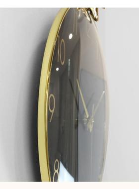 现代轻奢挂钟客厅钟表北欧铝合金静音鹿头时钟挂墙金属挂表