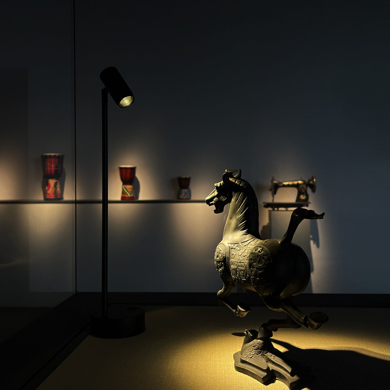 led无线可变焦小射灯玻璃柜台射灯临展展柜灯展示可充电款立杆灯,淘宝优惠券,粉丝福利购,淘宝优惠卷