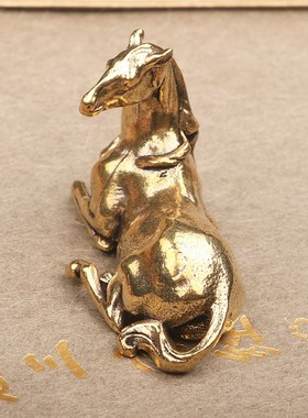 做旧旺财黄铜马卧马桌面生肖家居客厅茶台茶宠工艺品茶桌摆设摆件